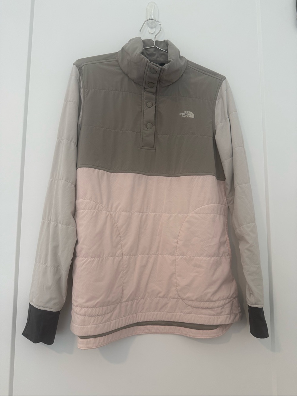 The North Face Women's Colorblock Pullover Jacket in Pink and Gray